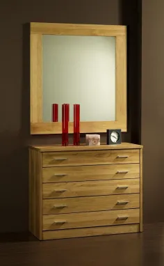 Cómoda 5 cajones modelo Nova madera de pino 2