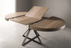 Mesa colonial redonda con pata metálica