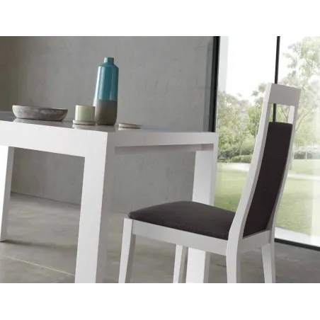 Silla tapizada con asa Kelly