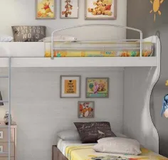 ESCALERA METÁLICA LITERA 2