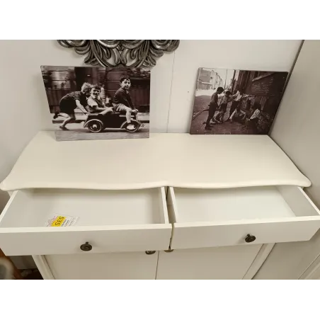 Zapatero tallado blanco roto