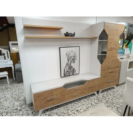 Salón Glass con patas 260 cm.