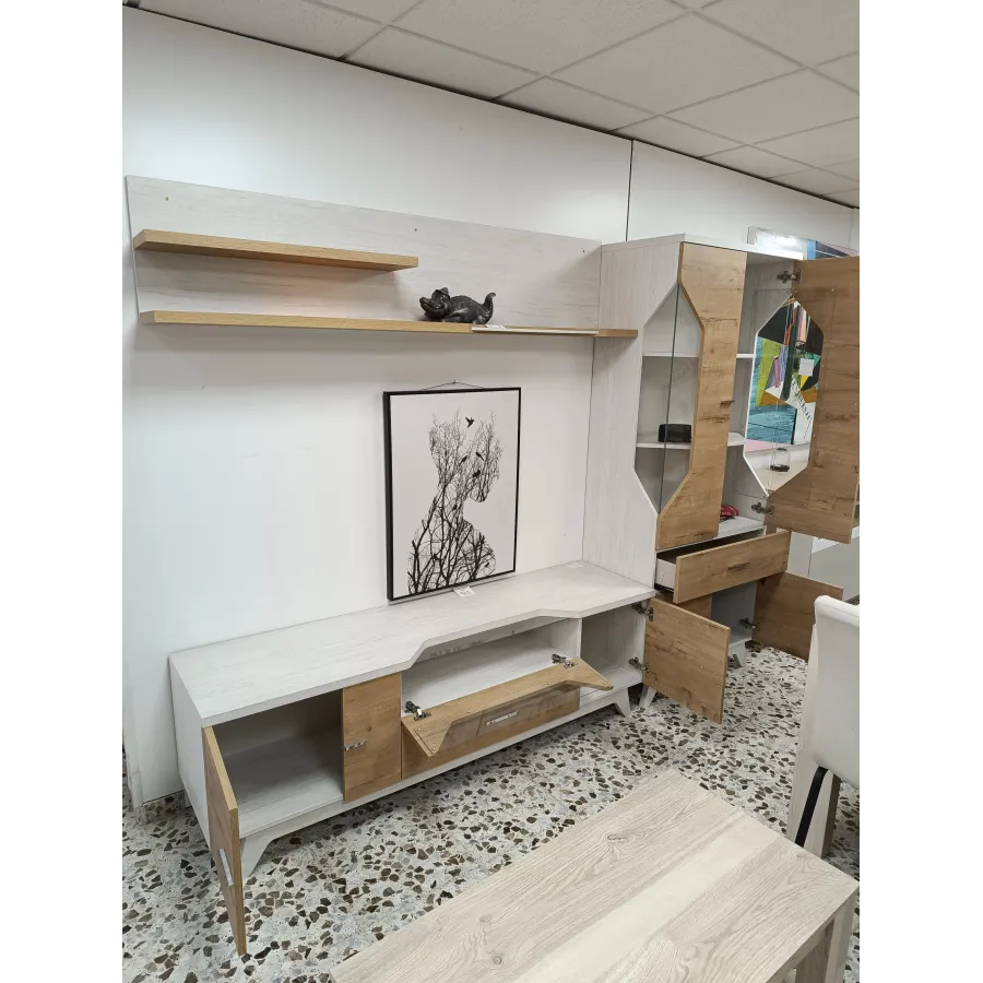 Salón Glass con patas 260 cm.