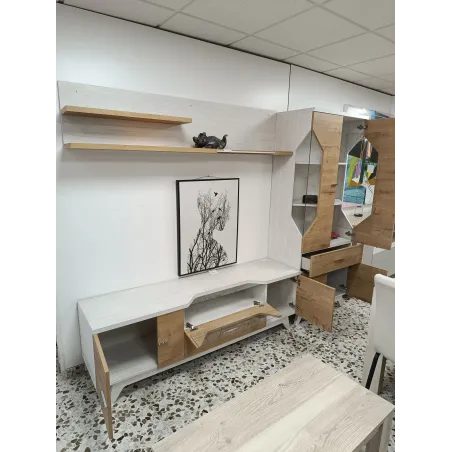 Salón Glass con patas 260 cm.