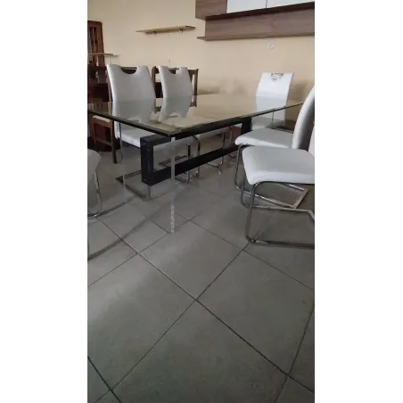 MESA CRISTAL CON SILLAS