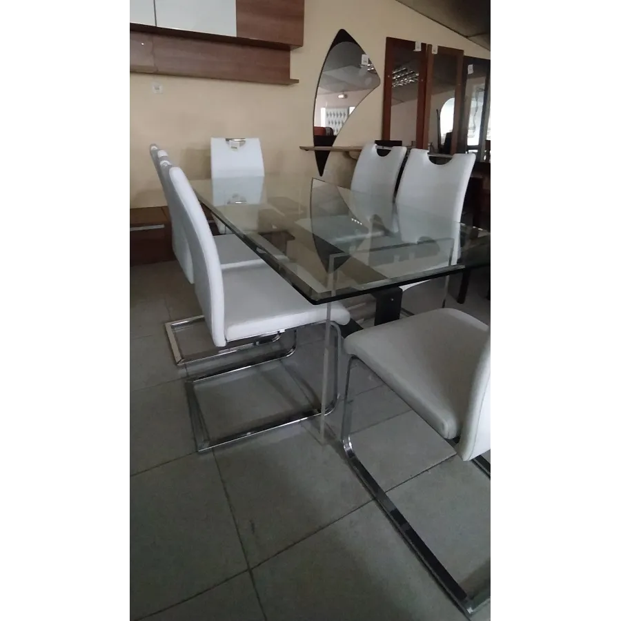 MESA CRISTAL CON SILLAS