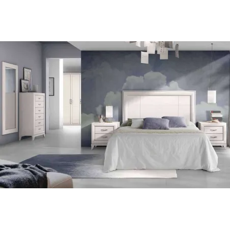 Dormitorio clásico con sinfonier de patas Salcedo Mueble